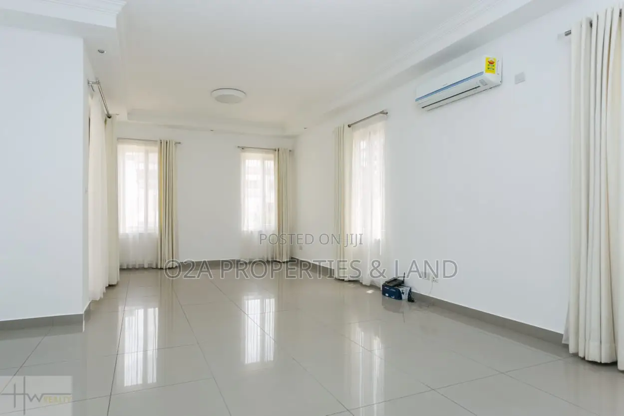 3bdrm Townhouse / Terrace in Roman Ridge, MTN Area for rent in MTN Area