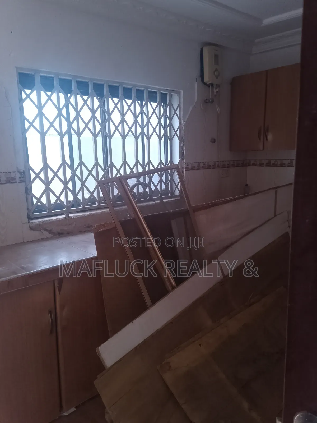 4bdrm House in Lakeside Estate for rent in Lake Side Estate