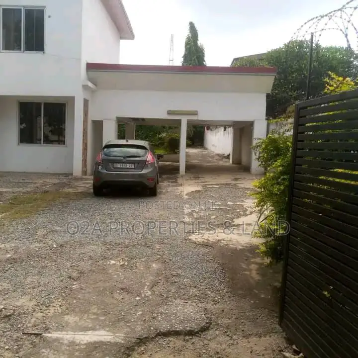 5bdrm House in North Ridge for sale in North Ridge