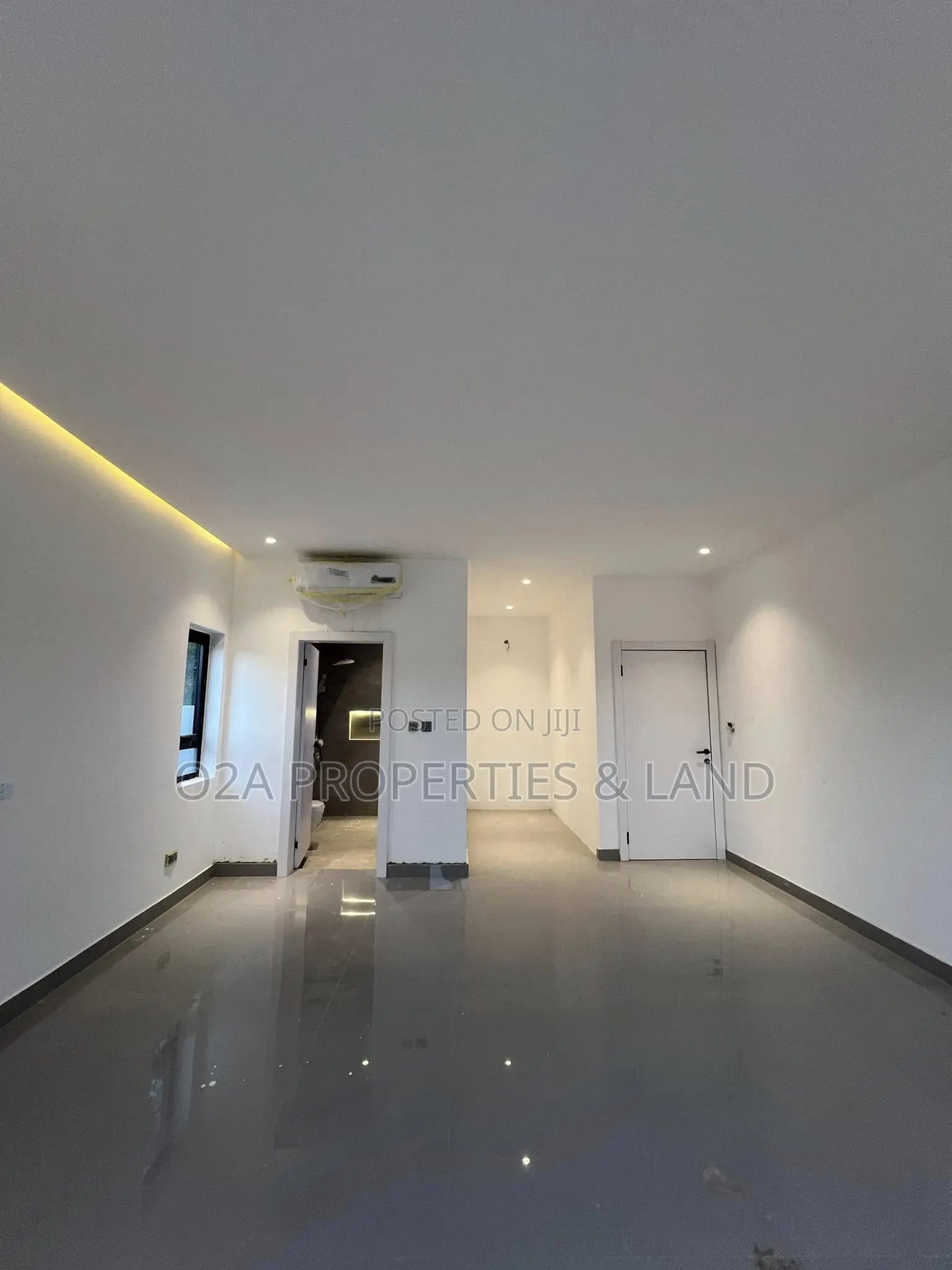 3bdrm Bungalow in Ashaley Botwe, for sale in Lake Side Estate
