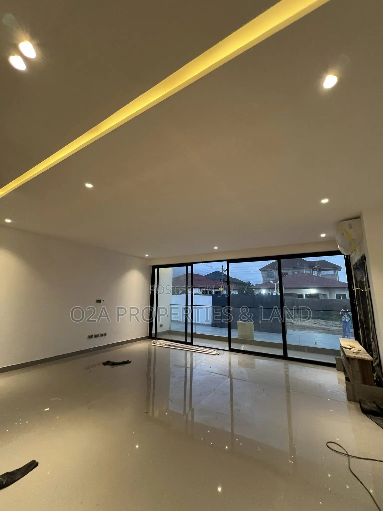3bdrm Bungalow in Ashaley Botwe, for sale in Lake Side Estate