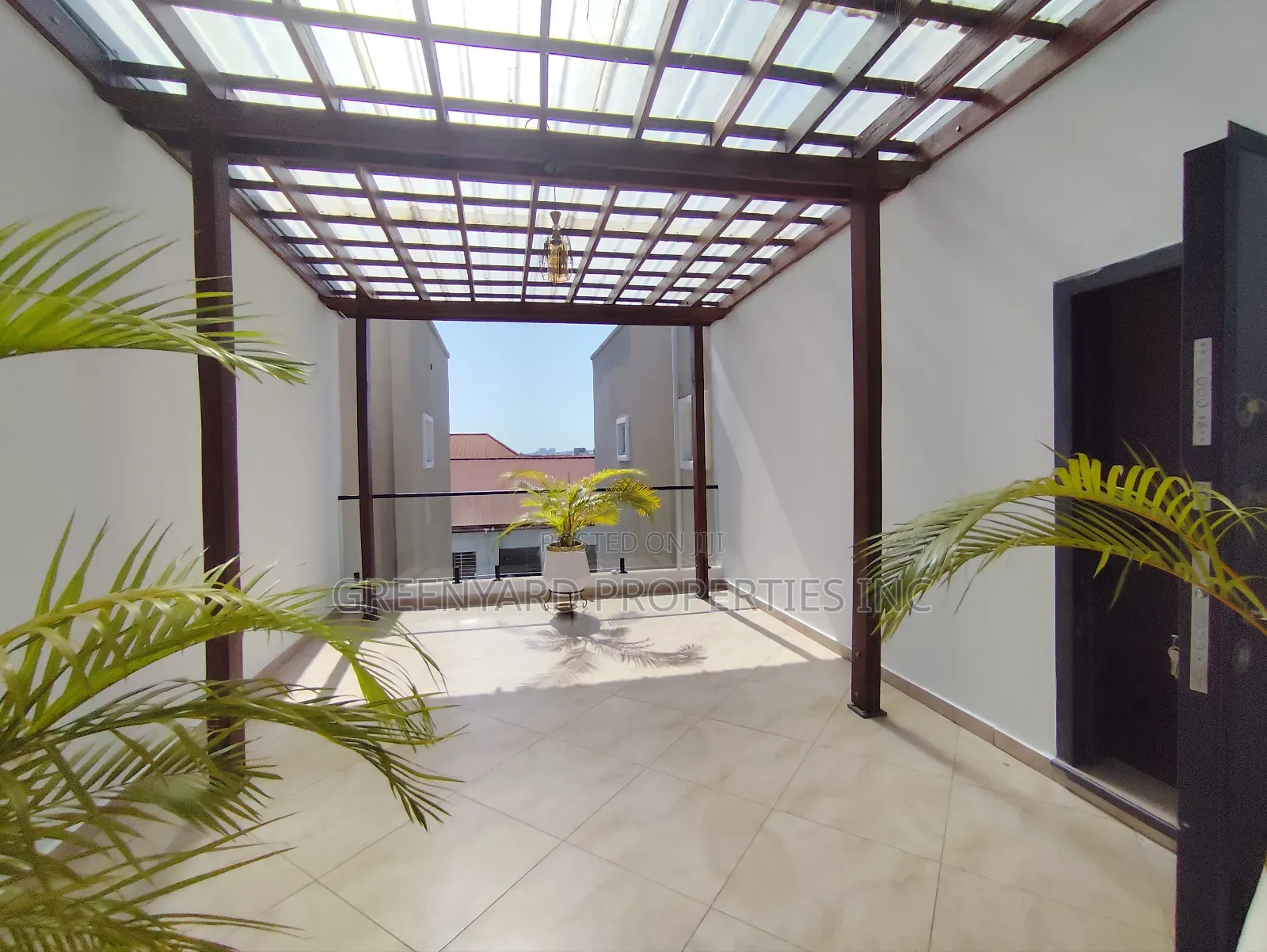 Furnished 2bdrm Apartment in American House, East Legon for rent in East Legon