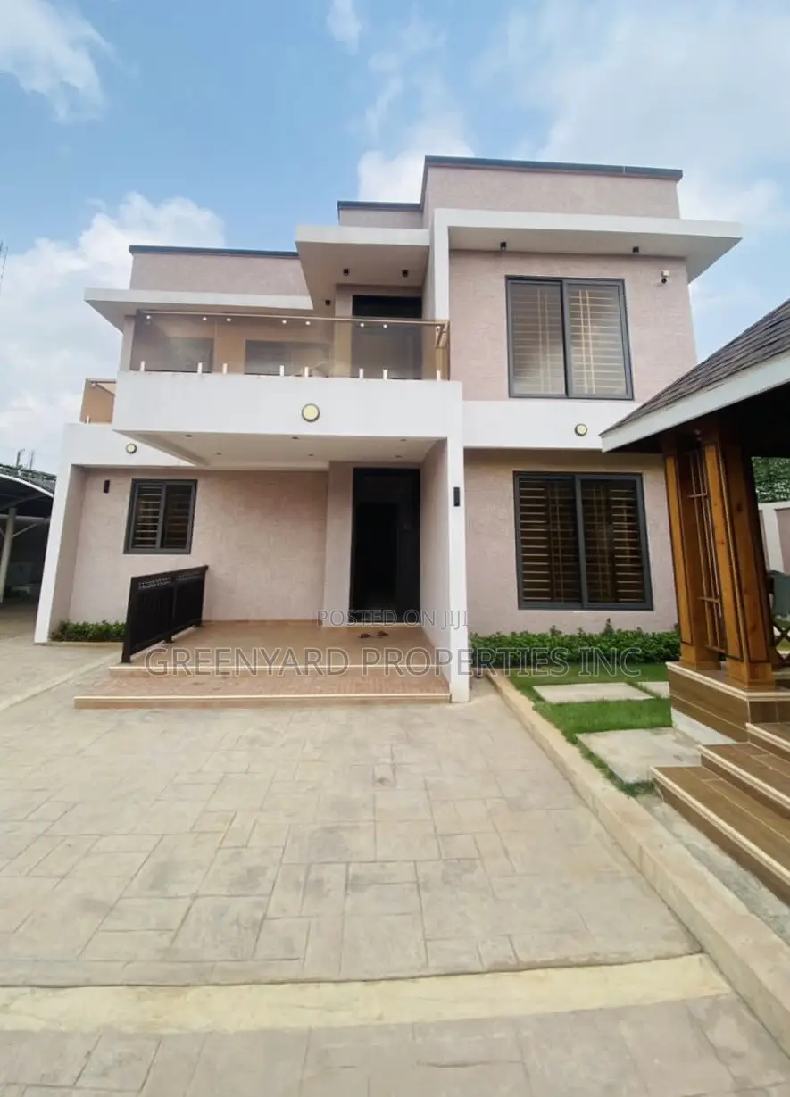 5bdrm House in East Legon for sale in East Legon