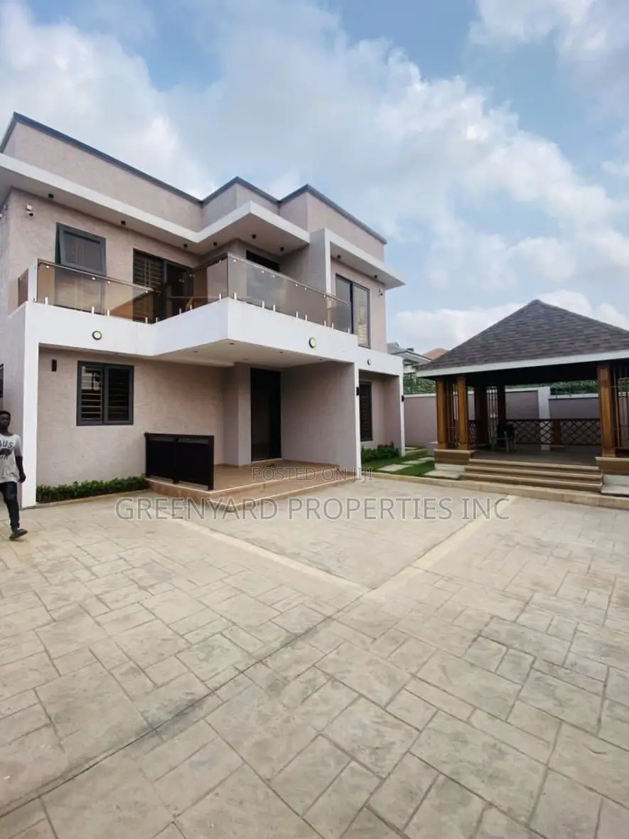 5bdrm House in East Legon for sale in East Legon
