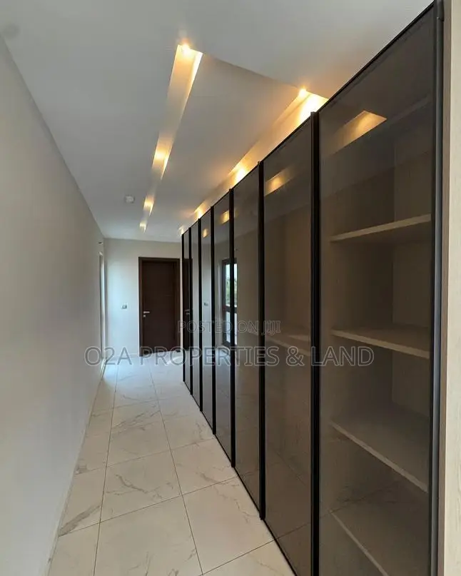 5bdrm House in East Legon, Bawaleshie for rent in Bawaleshie