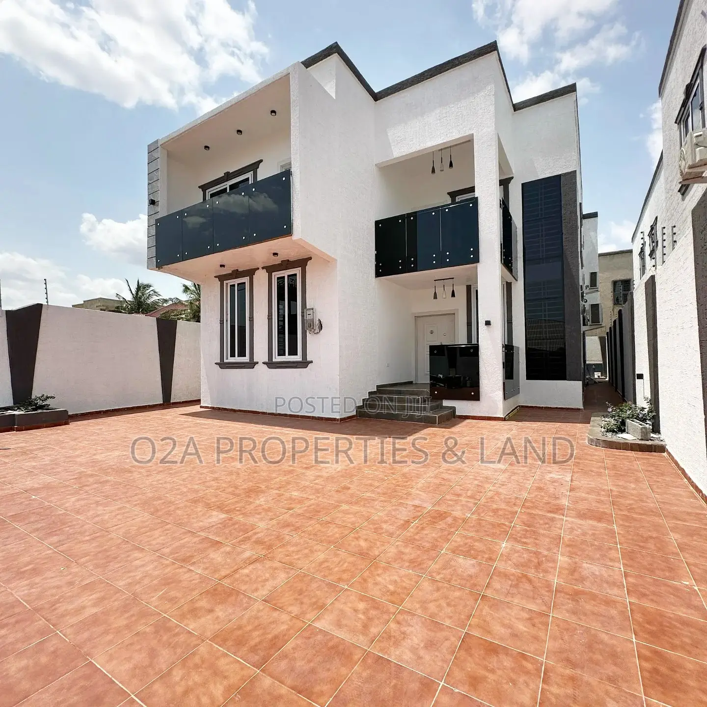 4bdrm House in Lakeside Estate for sale in Lake Side Estate