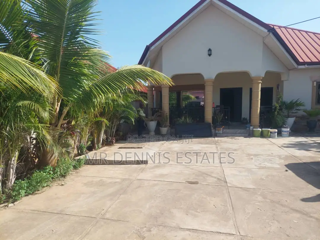 2bdrm House in Westhills Mall for rent in West Hills Mall Area