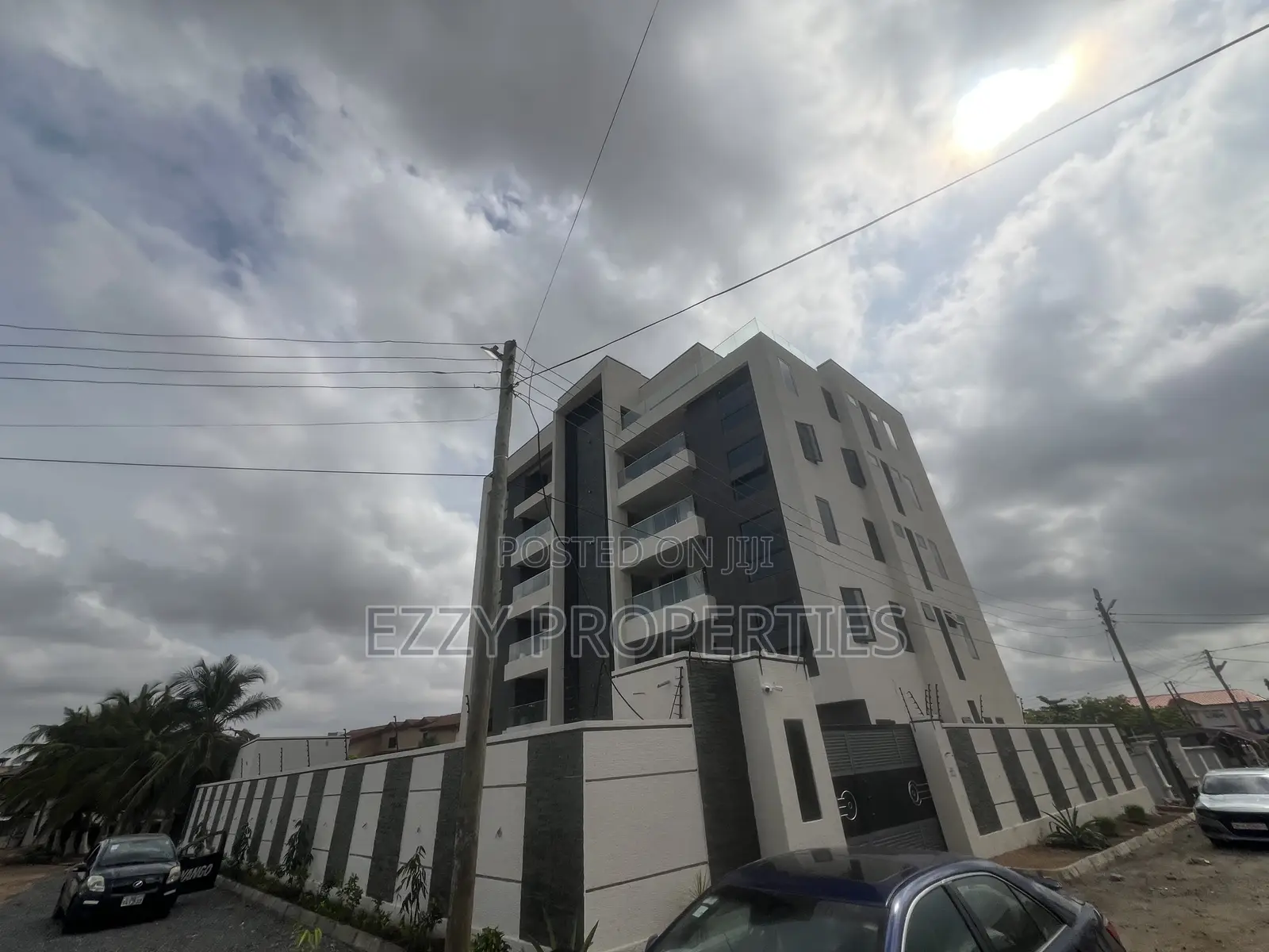 2bdrm Apartment in East Legon American for sale in East Legon