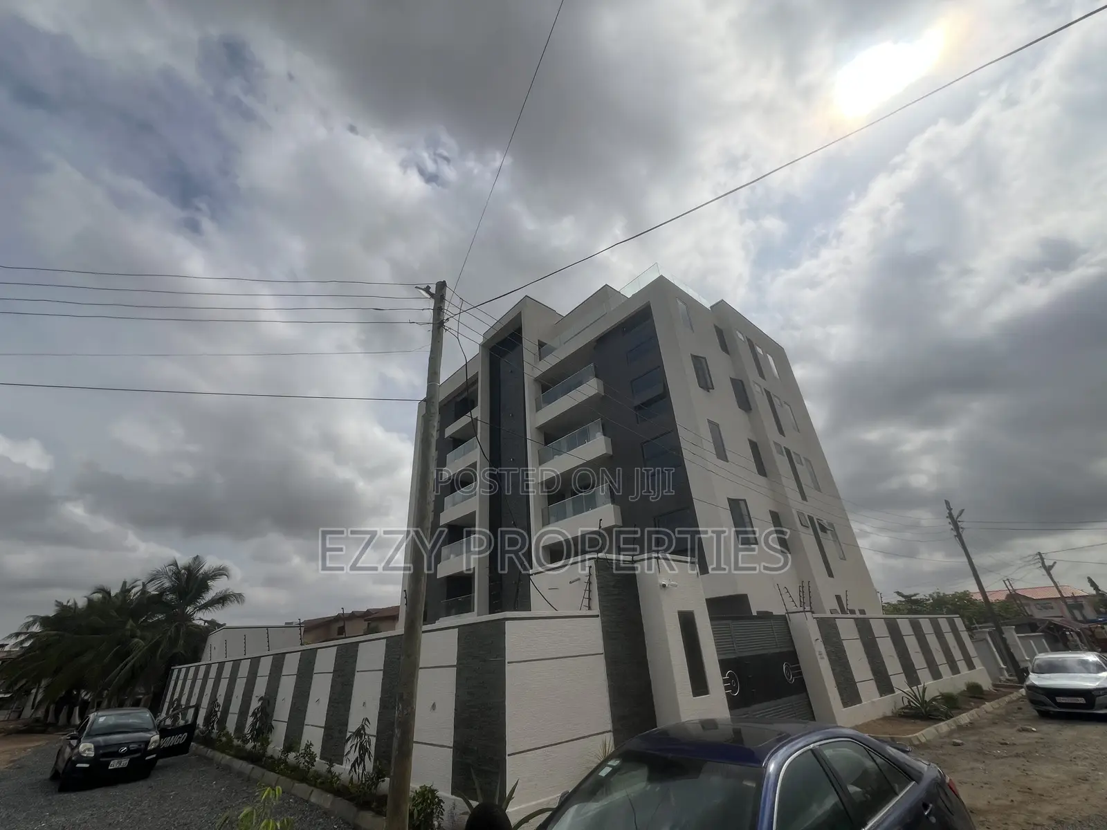 2bdrm Apartment in East Legon American for sale in East Legon