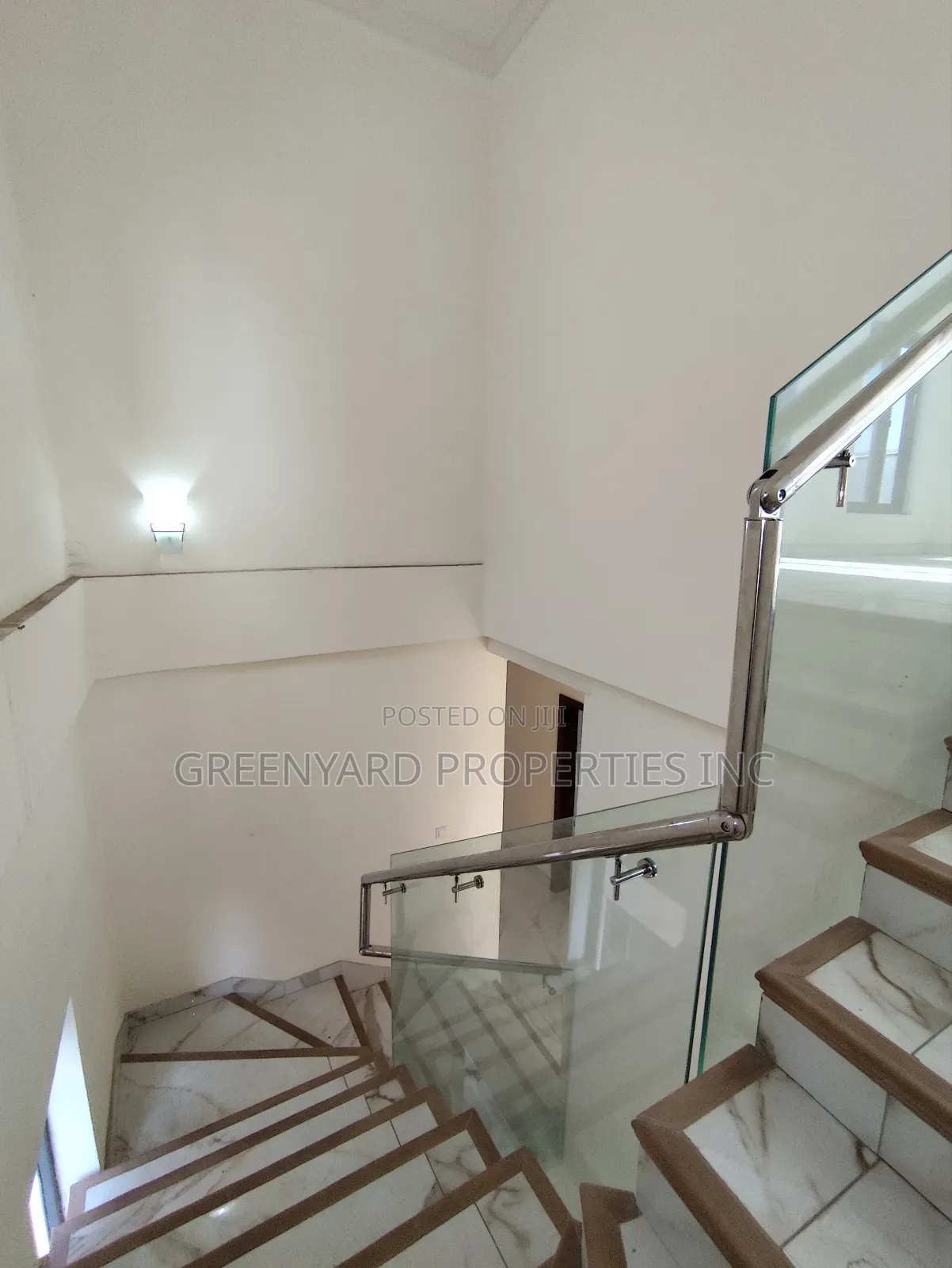 4bdrm Duplex in Lagos Ave, East Legon for rent in East Legon