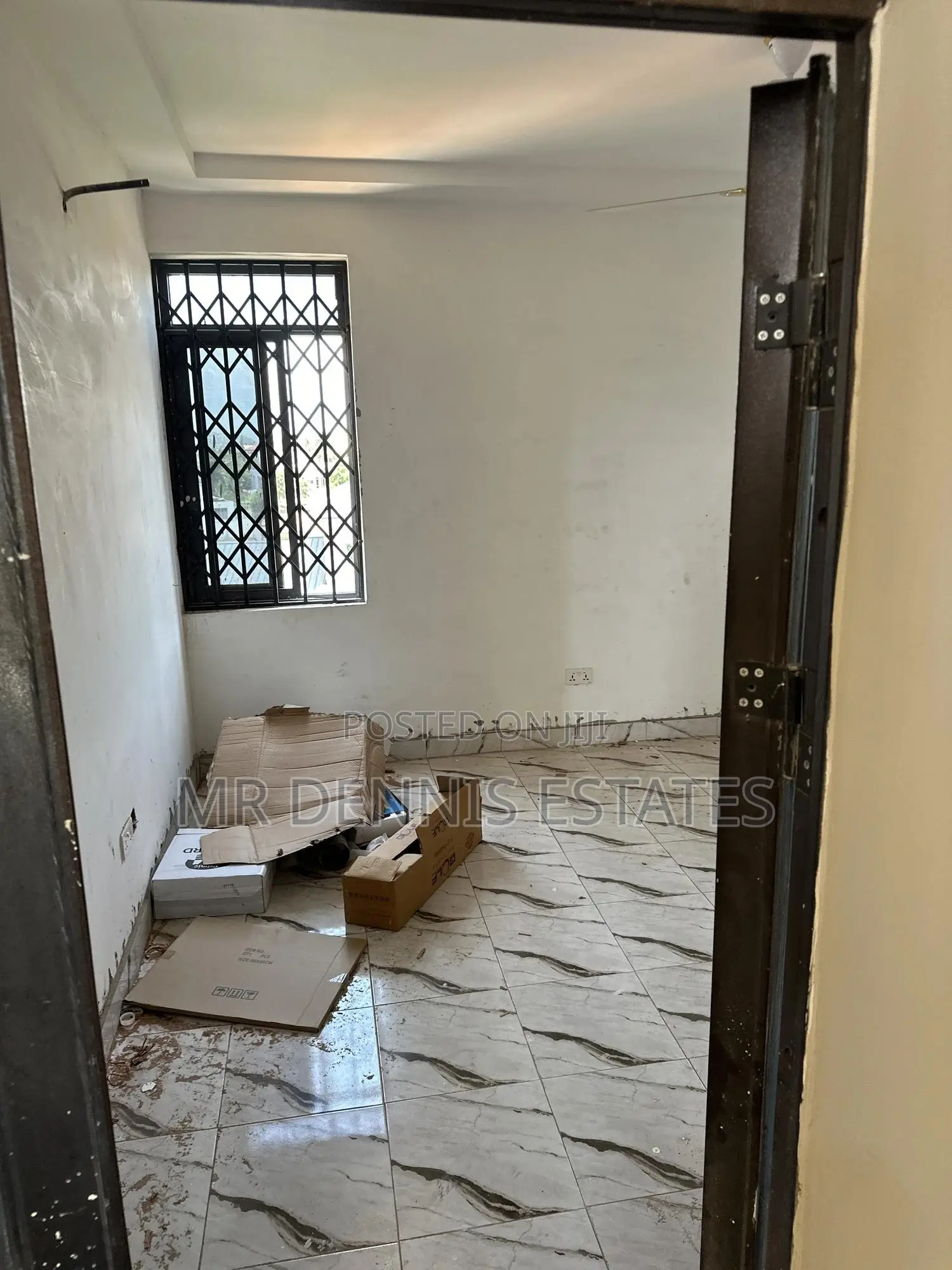 1bdrm Room & Parlour in Weija Apartments for rent in Weija Junction