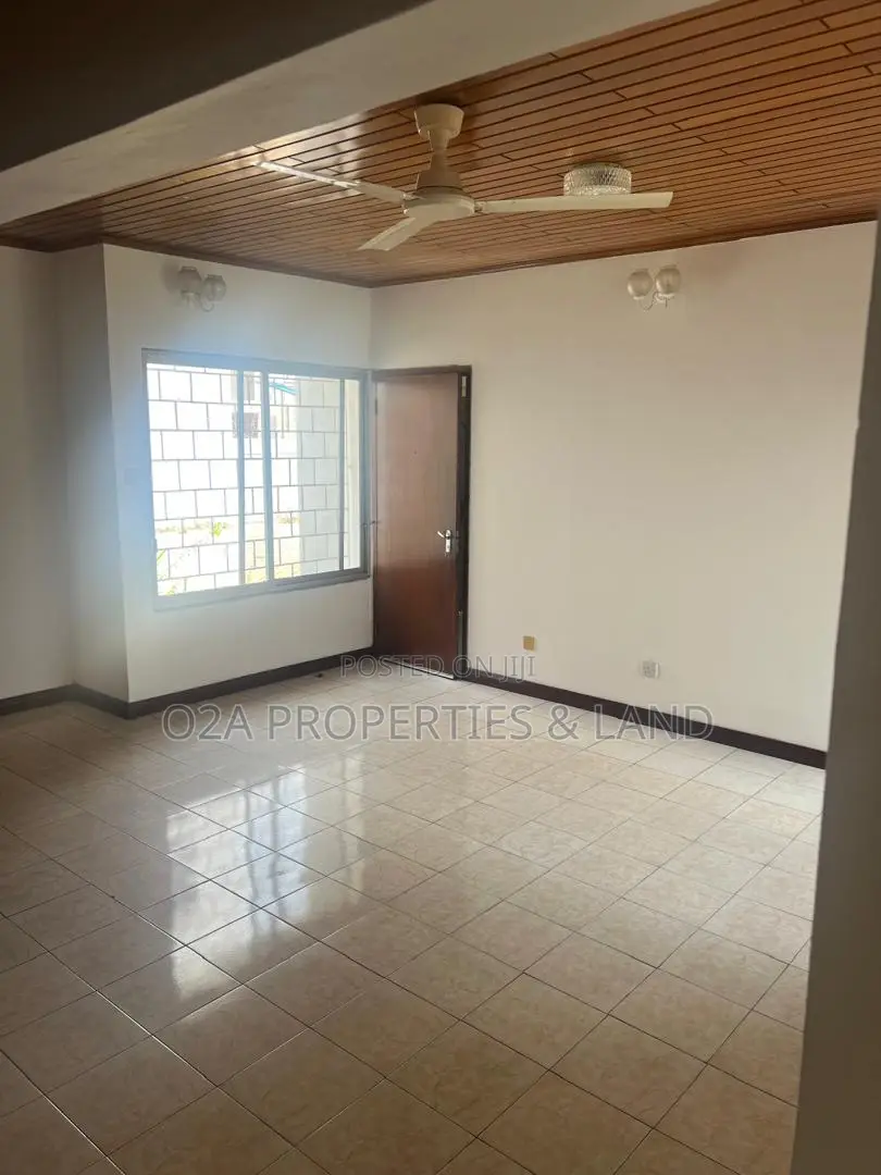 4bdrm House in Cantonments, DVLA Area for rent in DVLA Area