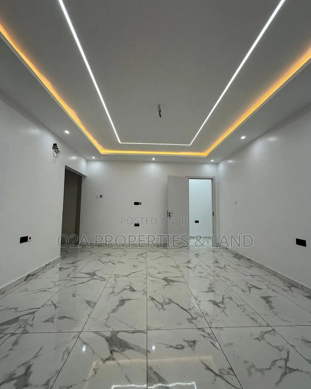 4bdrm House in Ashaley Botwe, Lake Side Estate for sale in Lake Side Estate