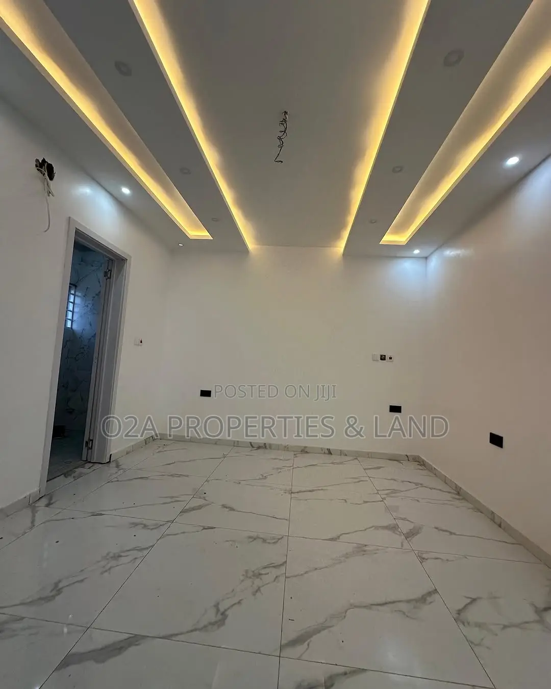 4bdrm House in Ashaley Botwe, Lake Side Estate for sale in Lake Side Estate