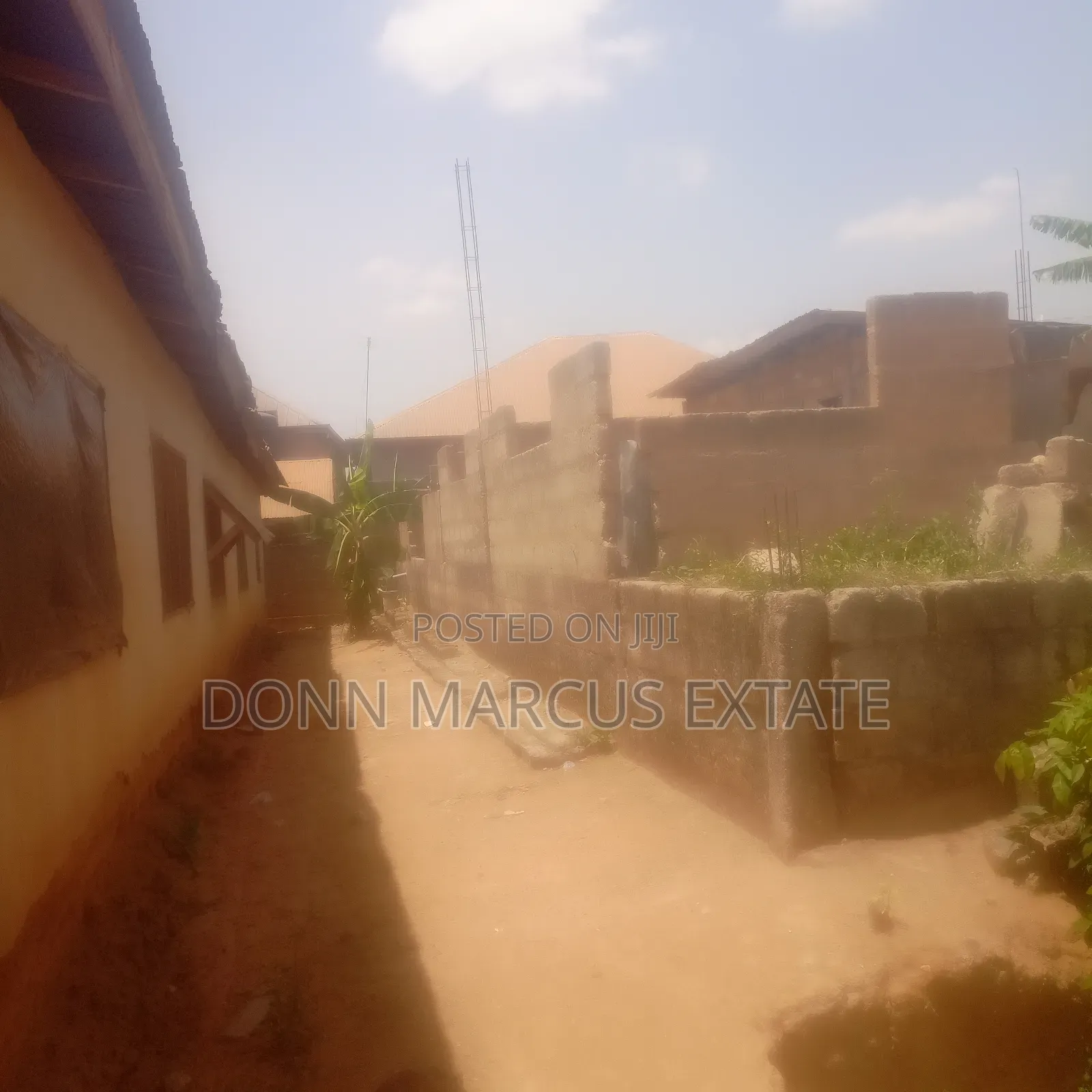 6bdrm House in Don Marcus Estate, Kumasi Metropolitan for sale in Kumasi Metropolitan