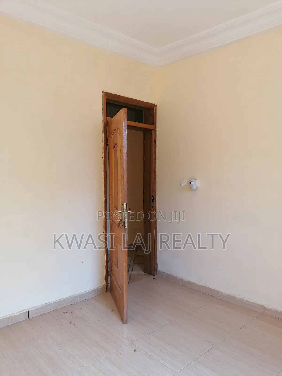 3bdrm Apartment in Redtop, Weija for rent in Weija