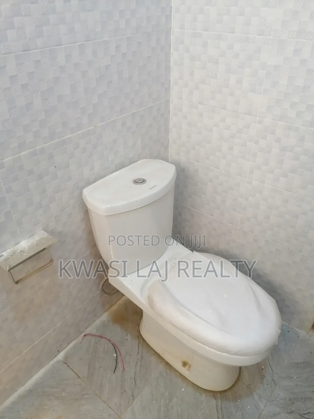 2bdrm Apartment in Adanseman New, Weija for rent in Weija