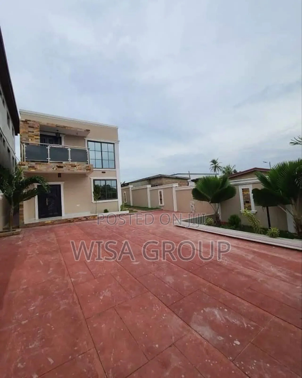 3bdrm Duplex in Wisa Group, Accra Metropolitan for sale in Accra Metropolitan