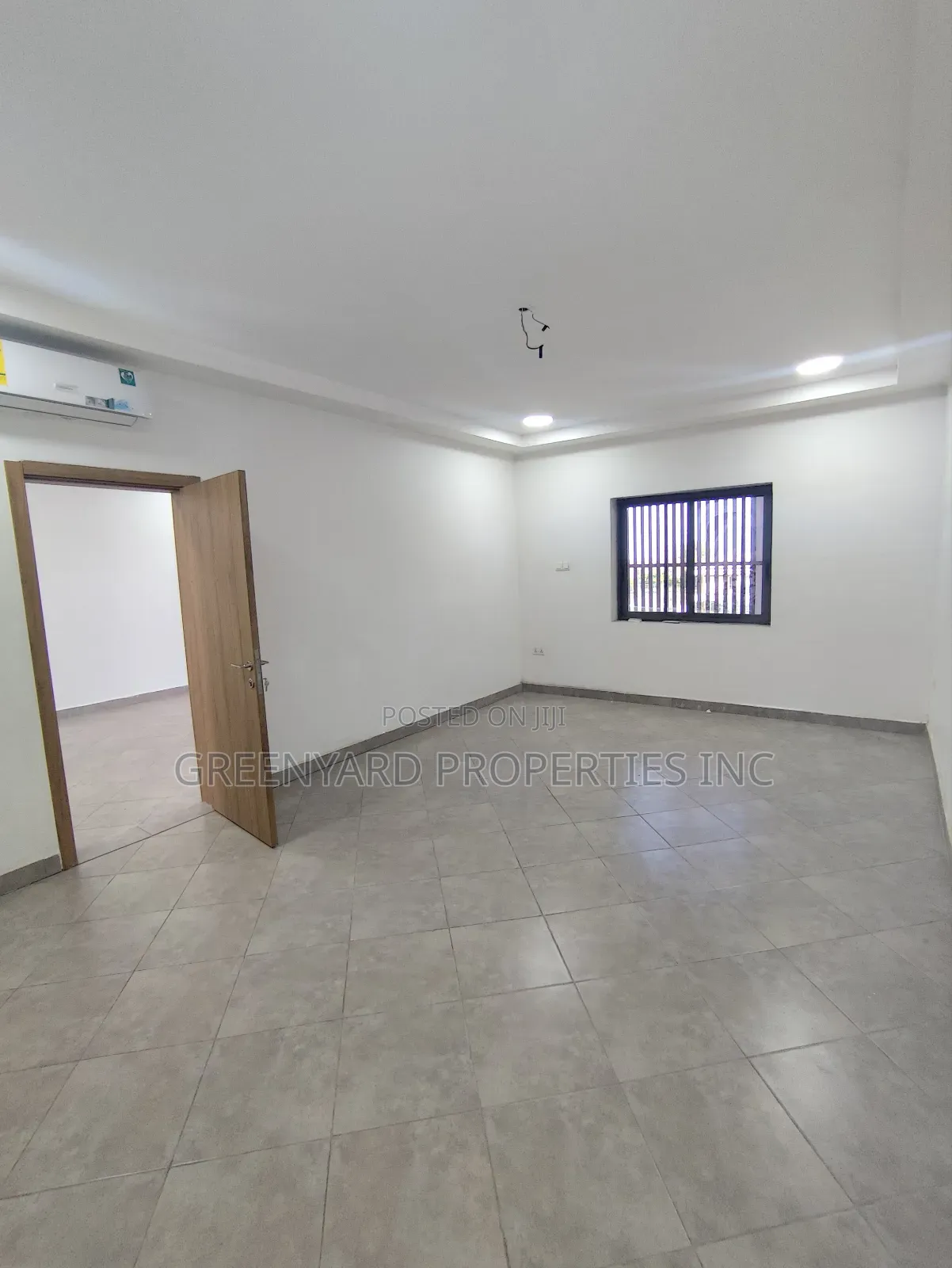 2bdrm Apartment in Flyover, East Legon for rent in East Legon