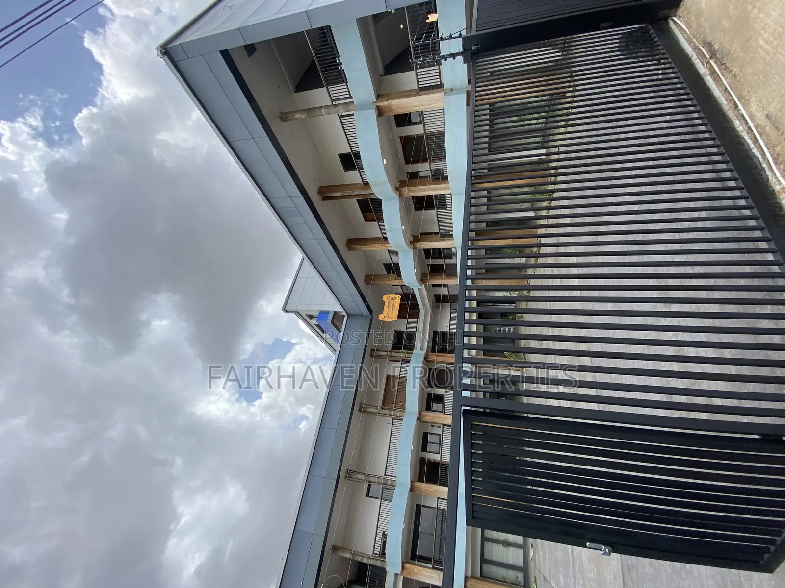 1bdrm Penthouse in Pokuase, Achimota for rent in Achimota
