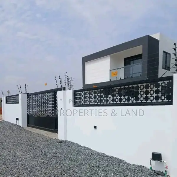 4bdrm House in East Airport,Accra for sale in Airport Residential Area