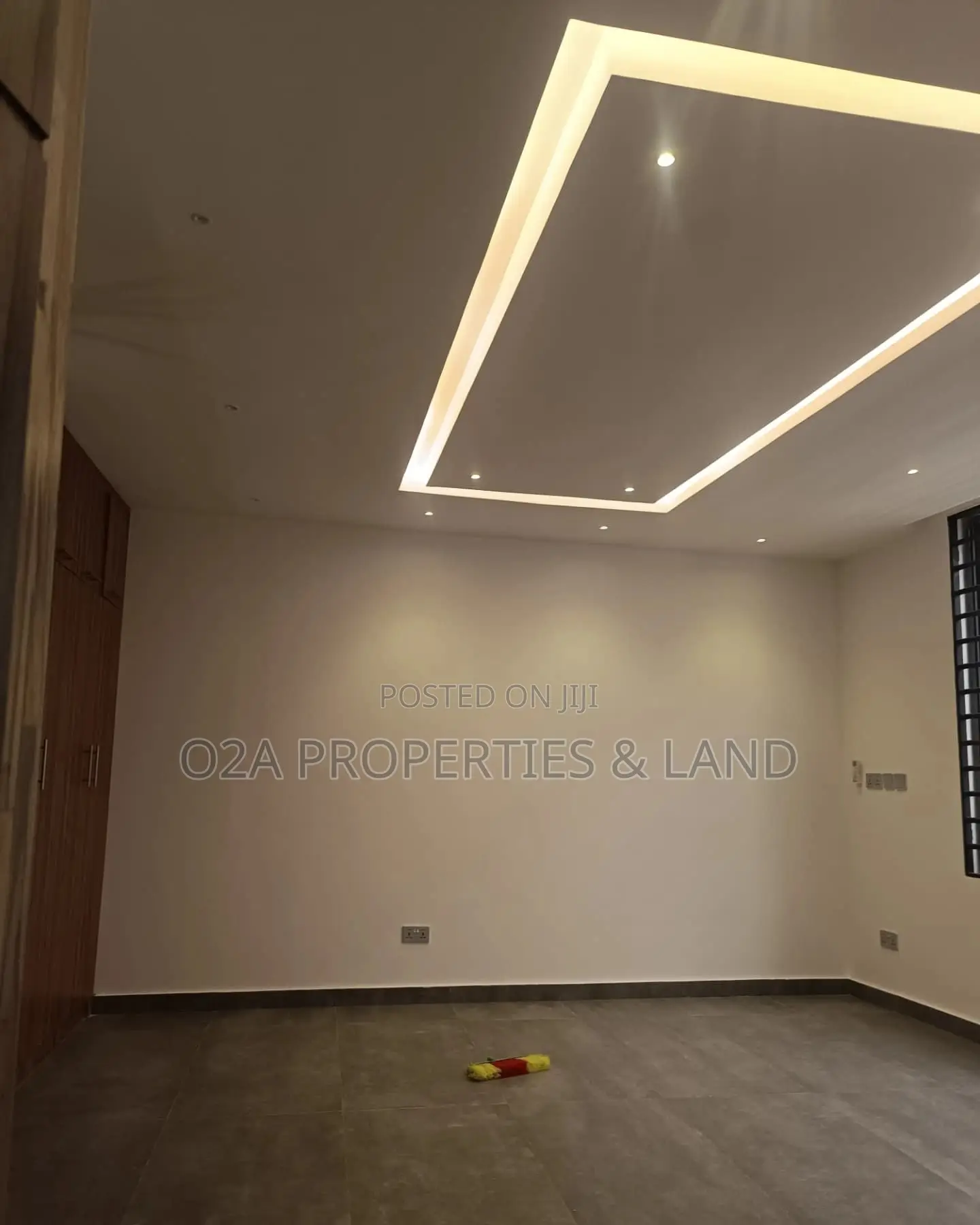 3bdrm House in Oyarifa, Ghana Flag for sale in Ghana Flag
