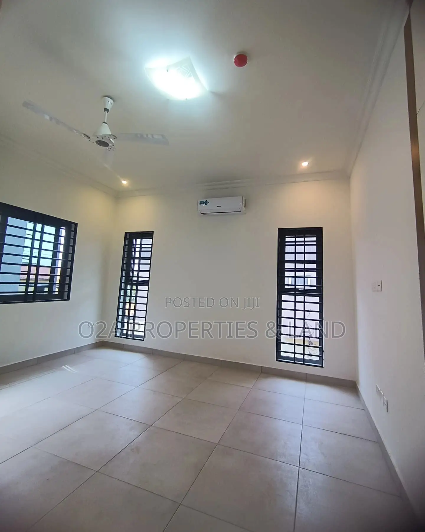 4bdrm House in Lakeside Estate for sale in Lake Side Estate