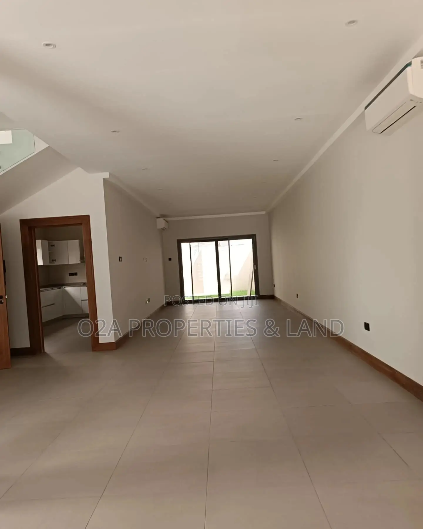 3bdrm Townhouse / Terrace in Cantonments, DVLA Area for rent in DVLA Area