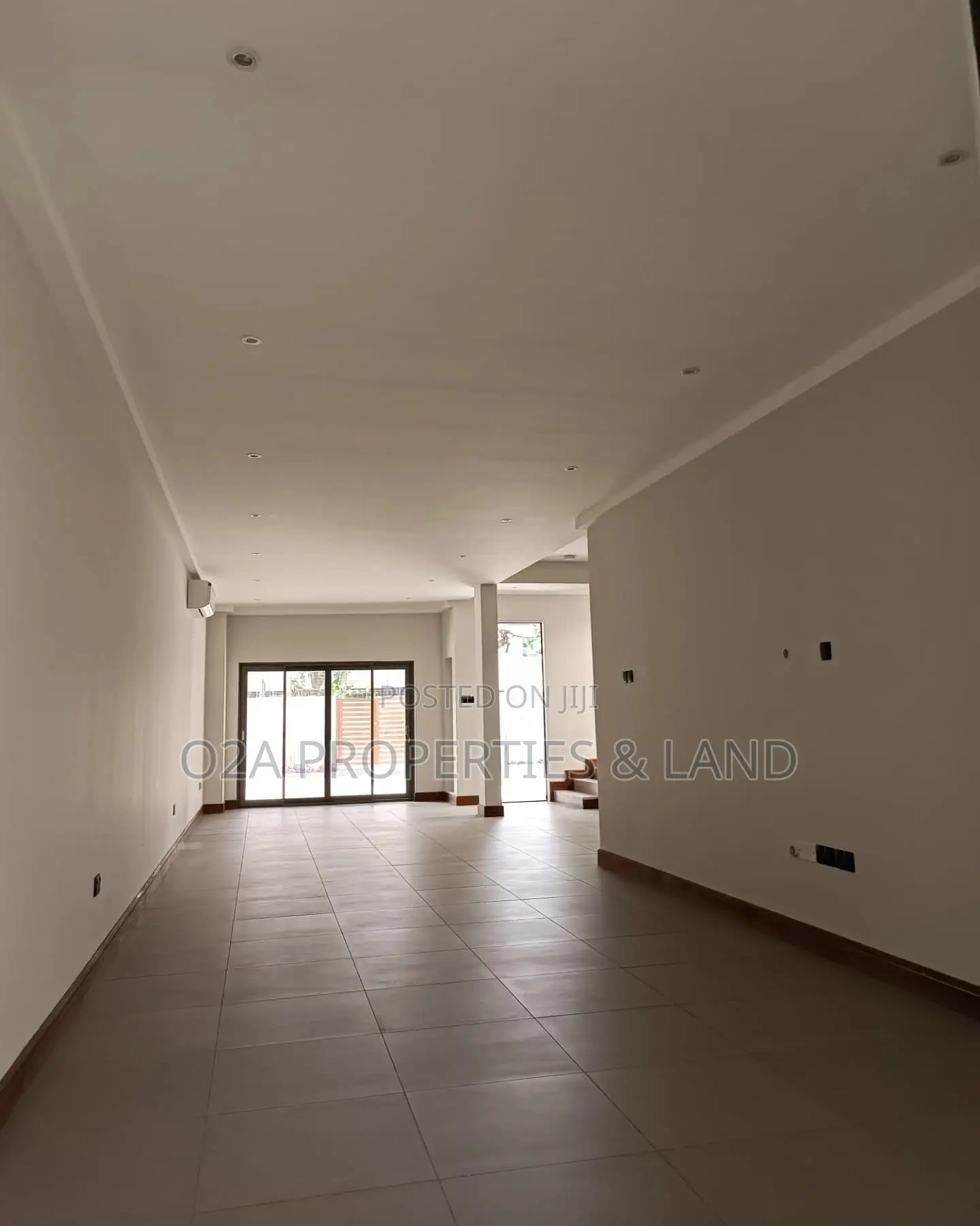3bdrm Townhouse / Terrace in Cantonments, DVLA Area for rent in DVLA Area