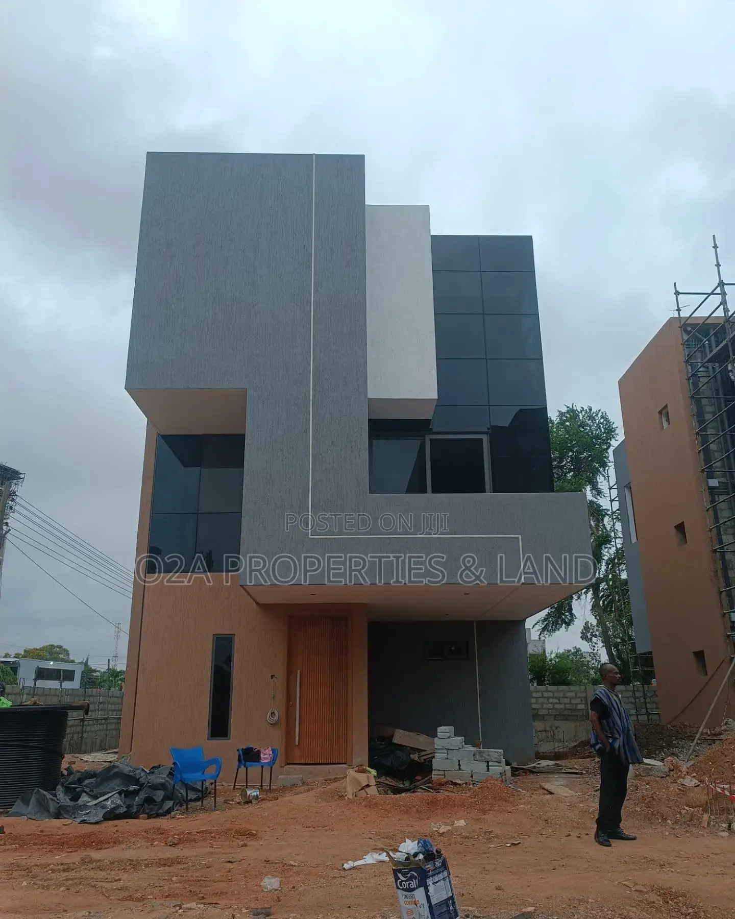 5bdrm House in Dzorwulu for sale in Dzorwulu