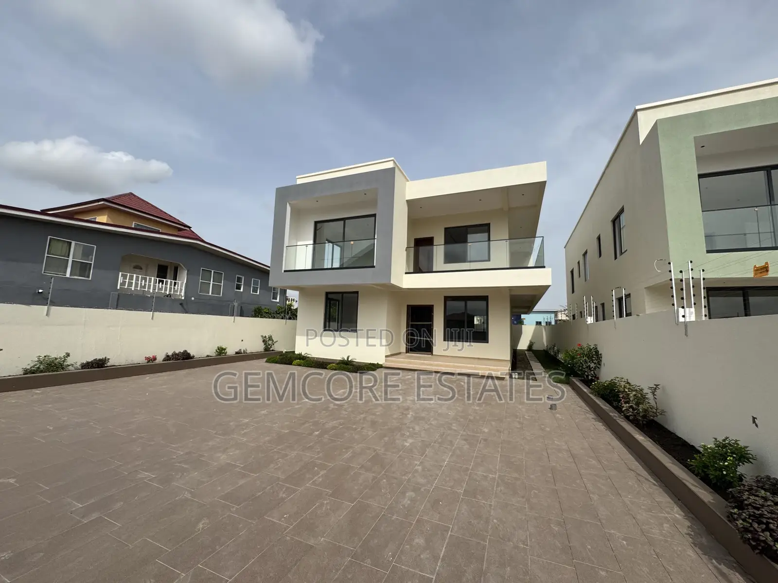 4bdrm House in School Junction, Ashaley Botwe for sale in Ashaley Botwe