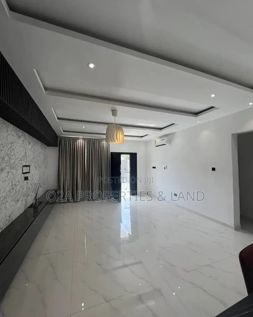2bdrm Apartment in East Legon for sale in American House