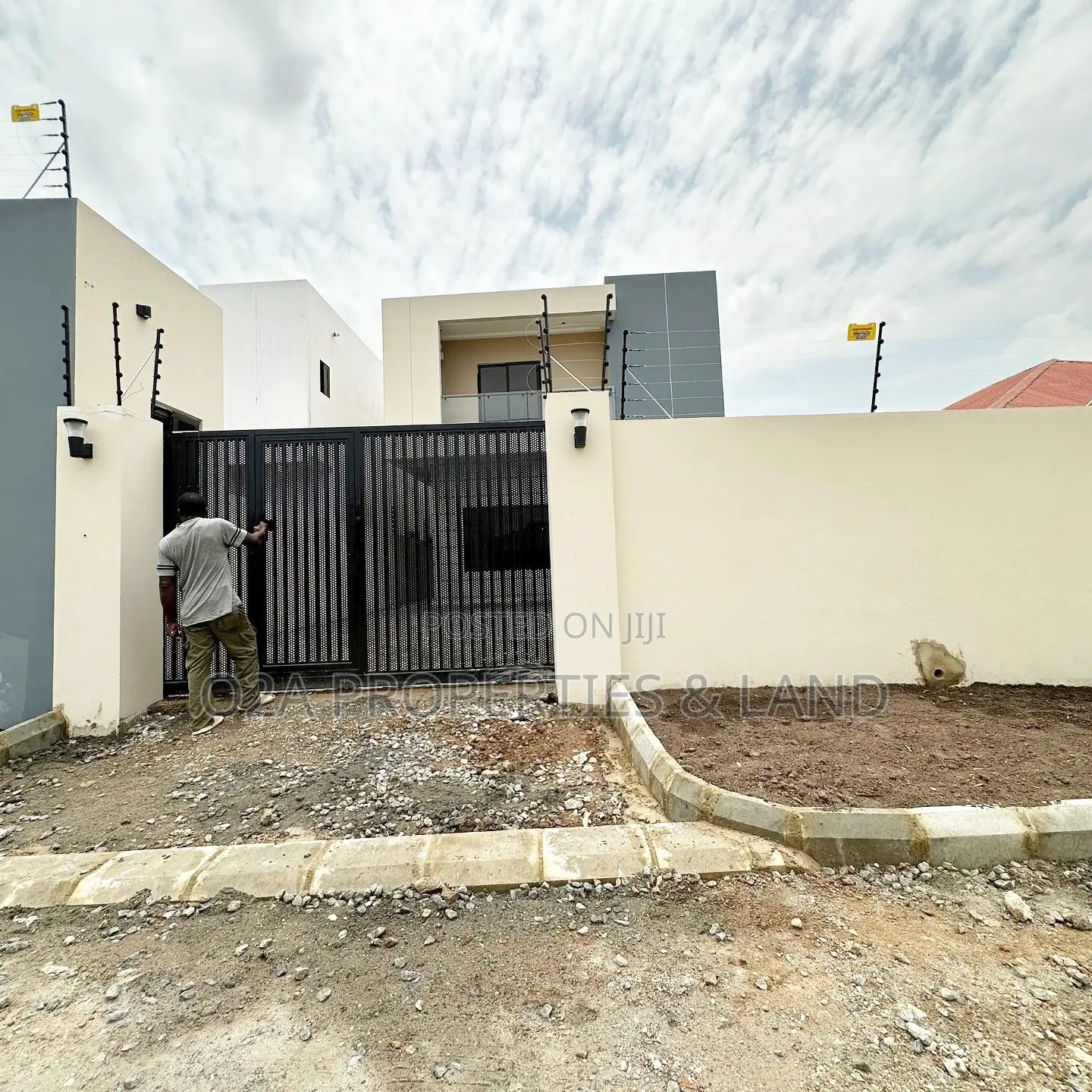 4bdrm House in Lakeside Estate for sale in Lake Side Estate