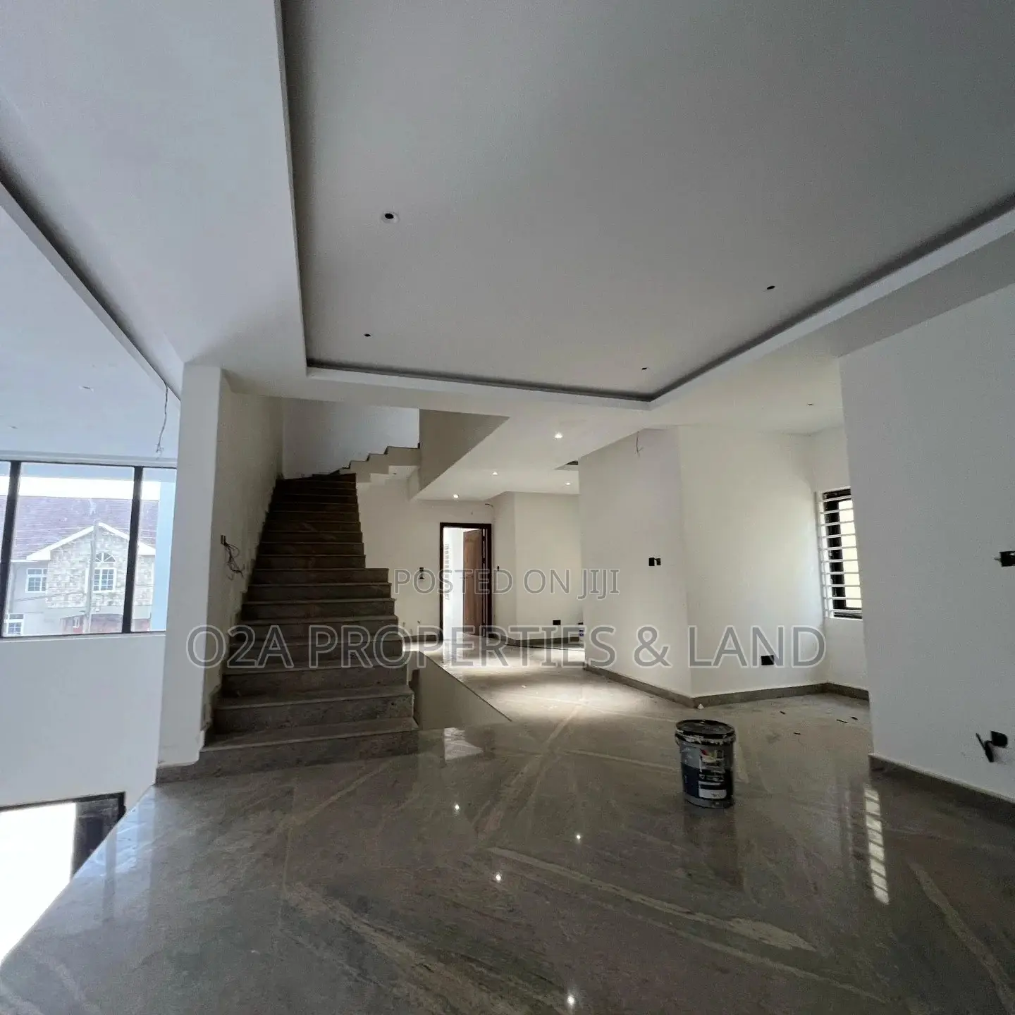 5bdrm House in East Legon, American House for sale in American House