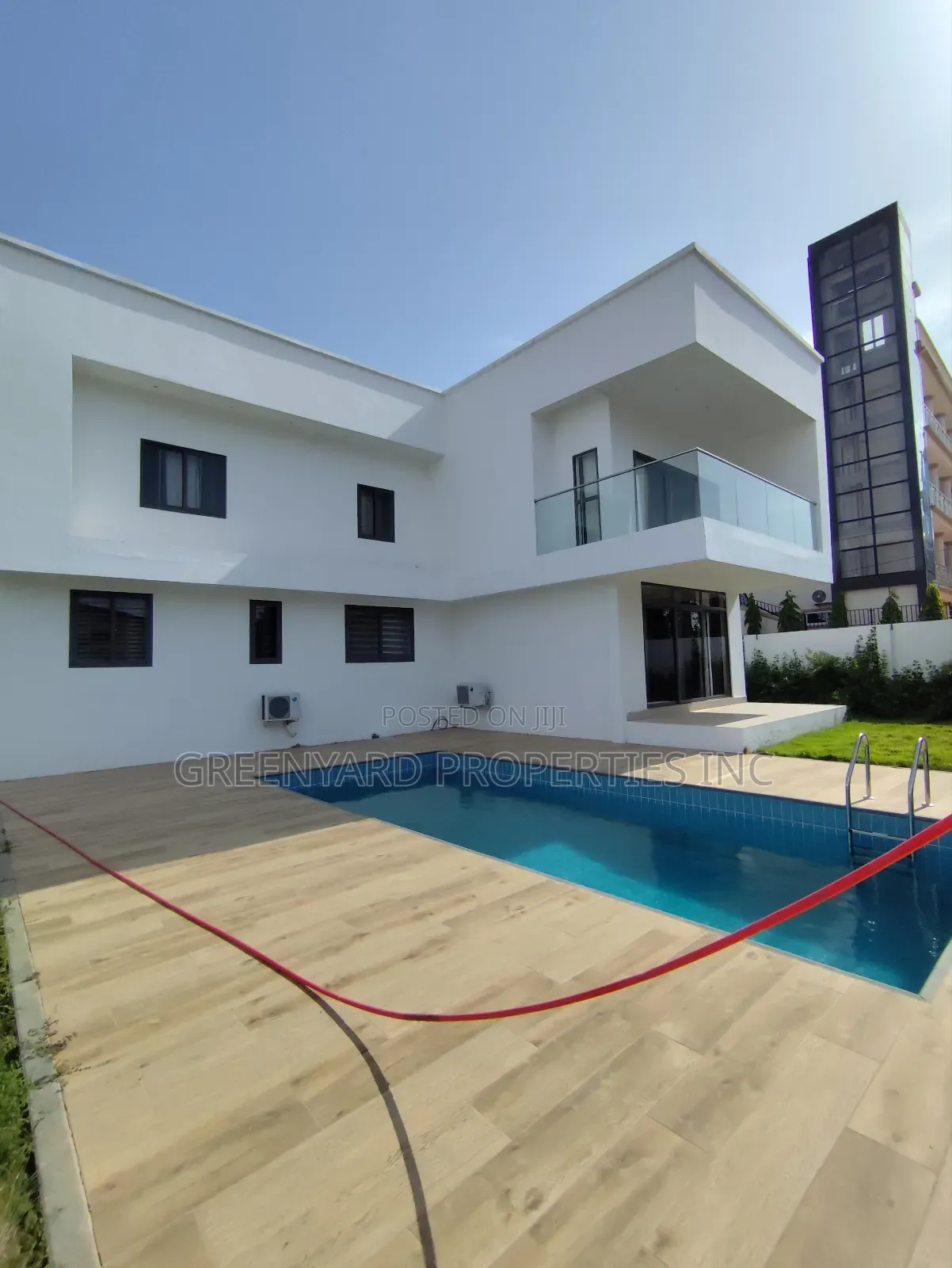 5bdrm Mansion in American House, East Legon for sale in East Legon