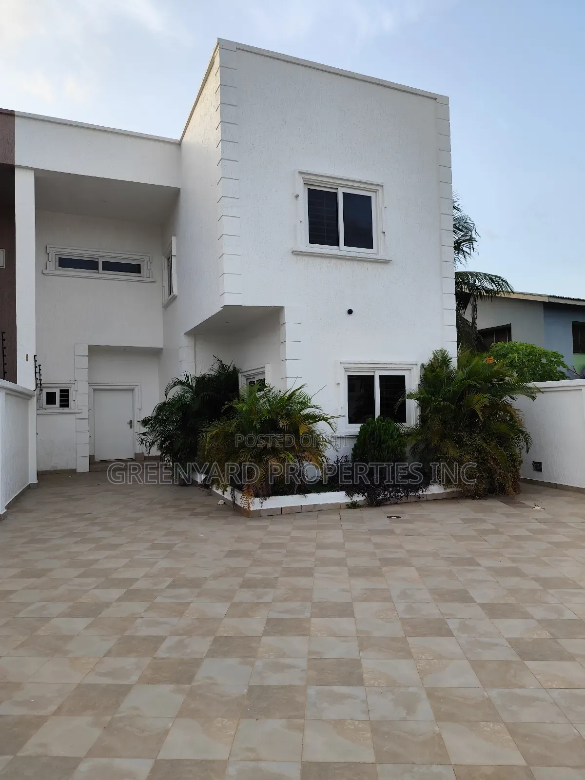 4bdrm House in A&C, East Legon for rent in East Legon
