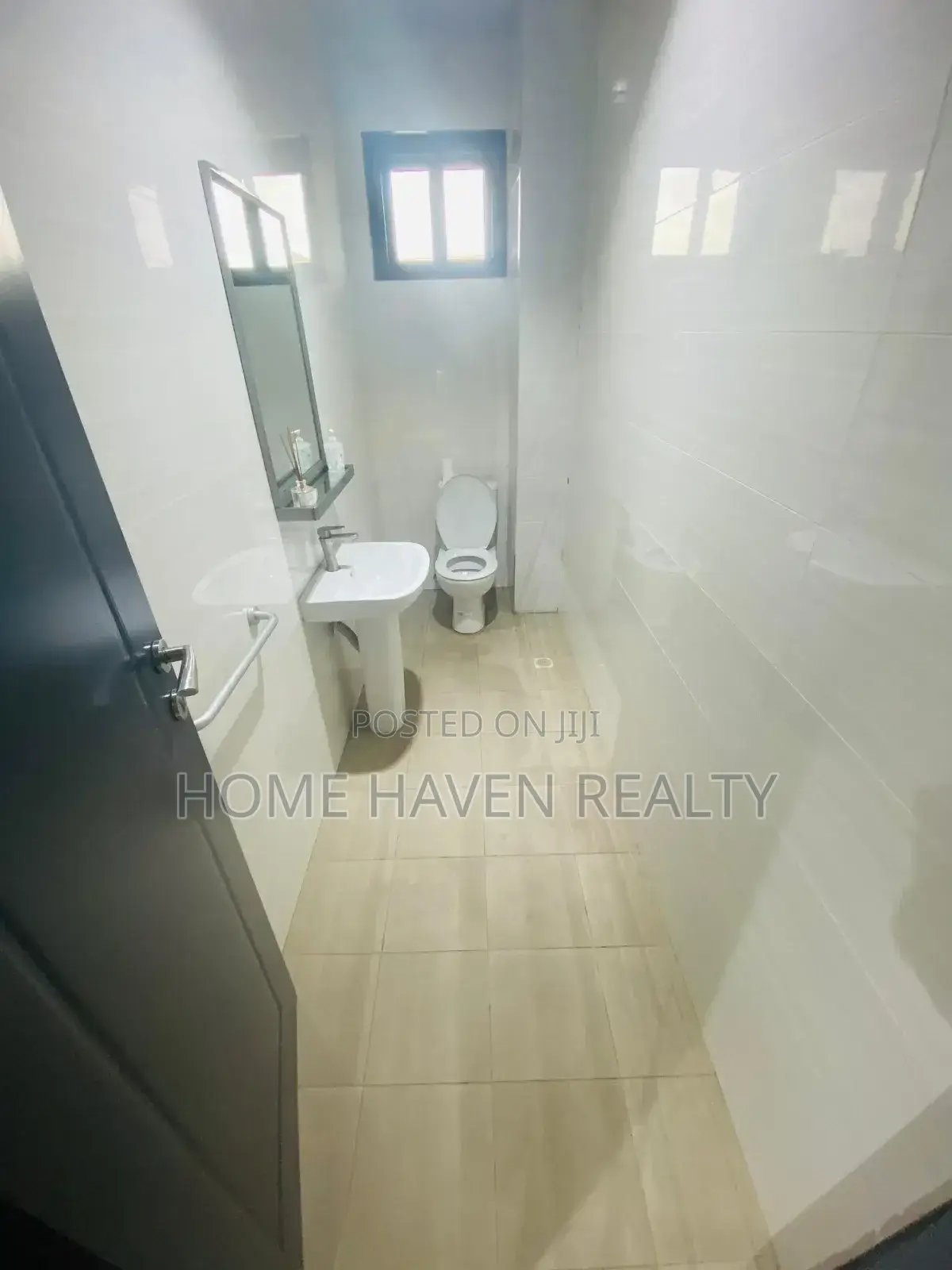 Furnished 3bdrm Apartment in Golf Hills, Achimota for rent in Achimota