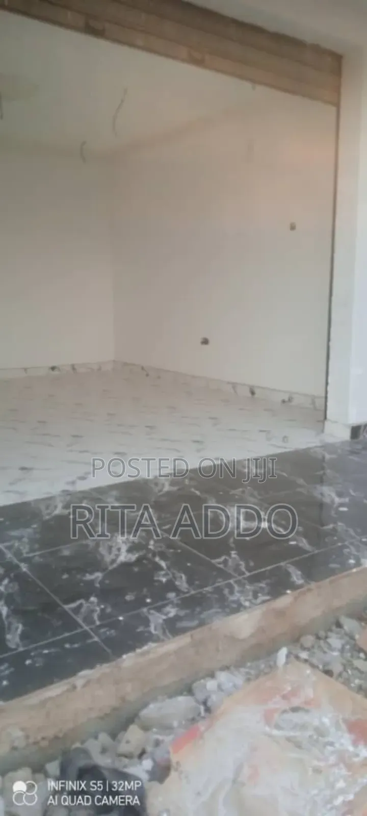 Shop for Rent in Lake Side Estate