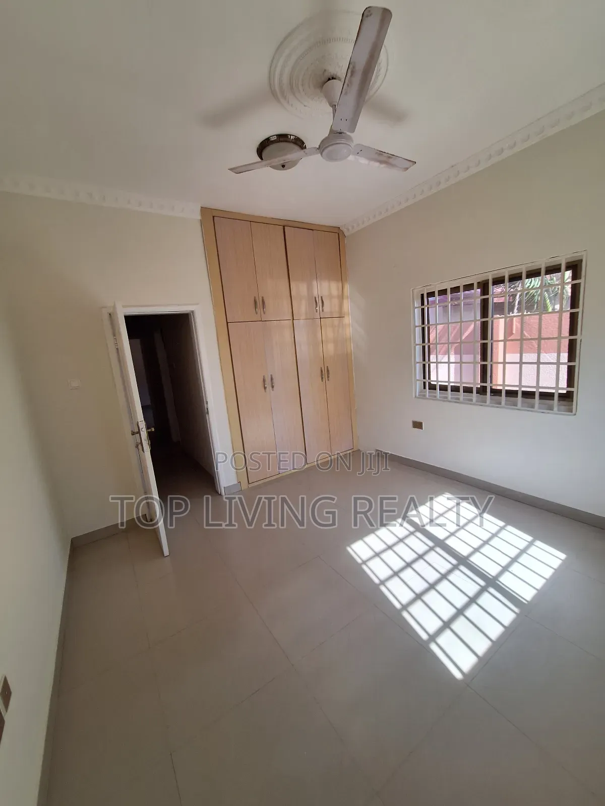 4bdrm Bungalow in Ashaley Botwe for rent in Ashaley Botwe