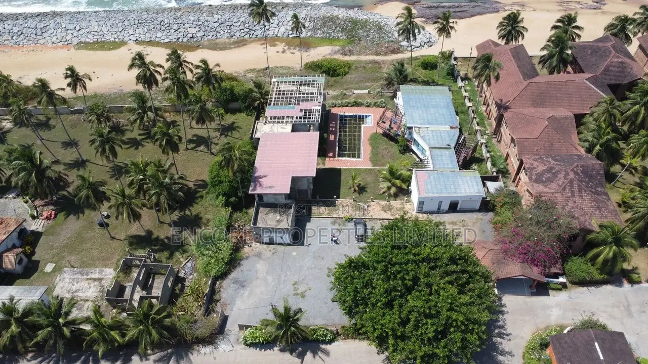 20bdrm Villa in Encore Properties, Cape Coast Metropolitan for sale in Cape Coast Metropolitan