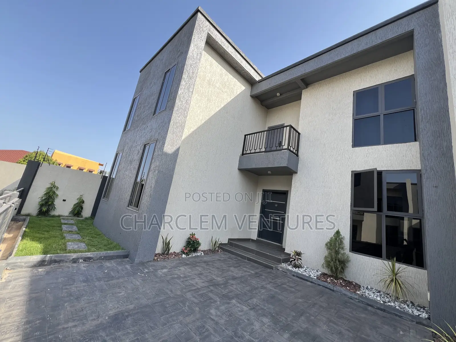 3bdrm Townhouse/Terrace in Charclem Ventures, Ashaley Botwe for sale in Ashaley Botwe