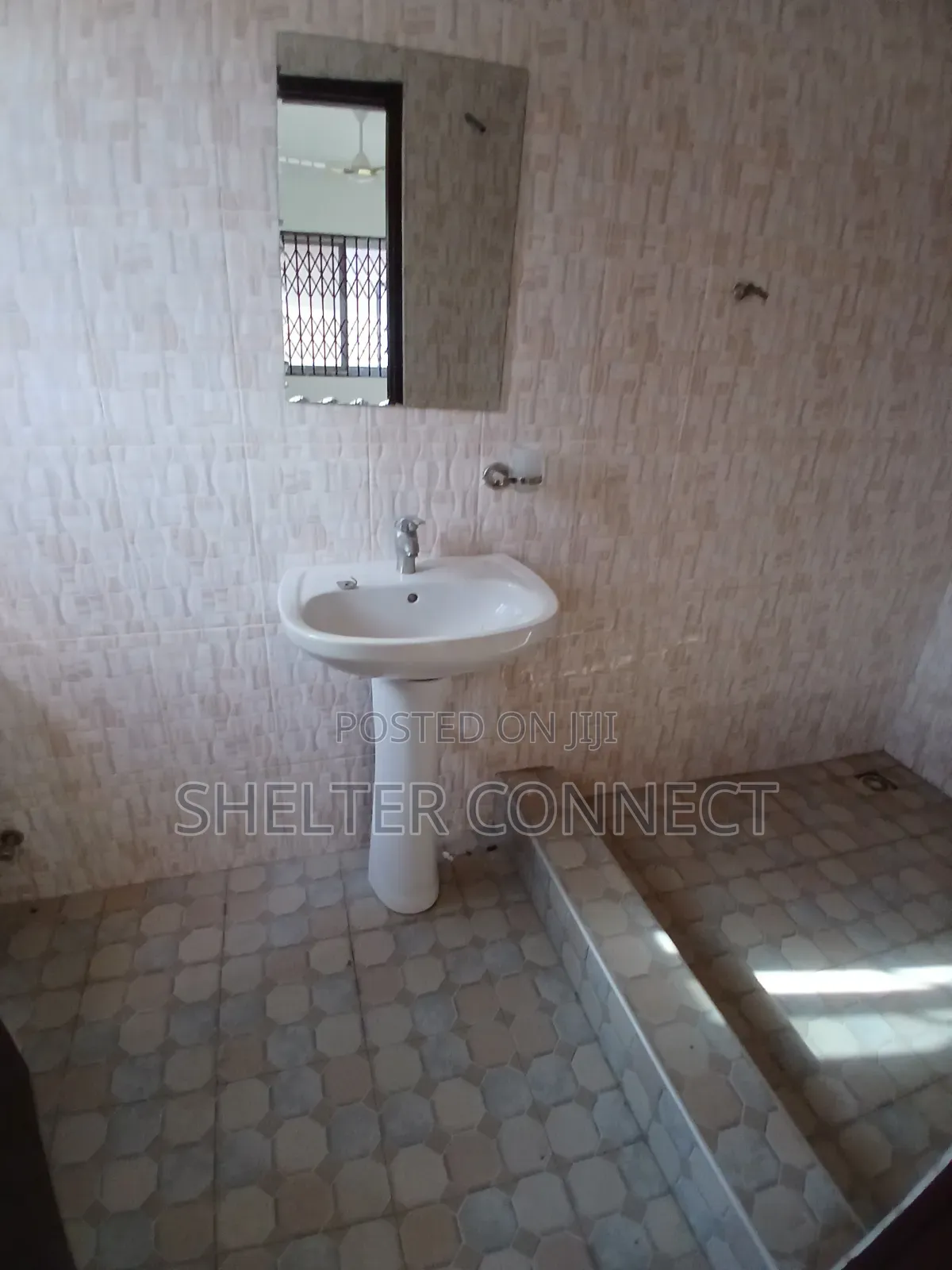 3bdrm Duplex in Abokobi for rent in Abokobi