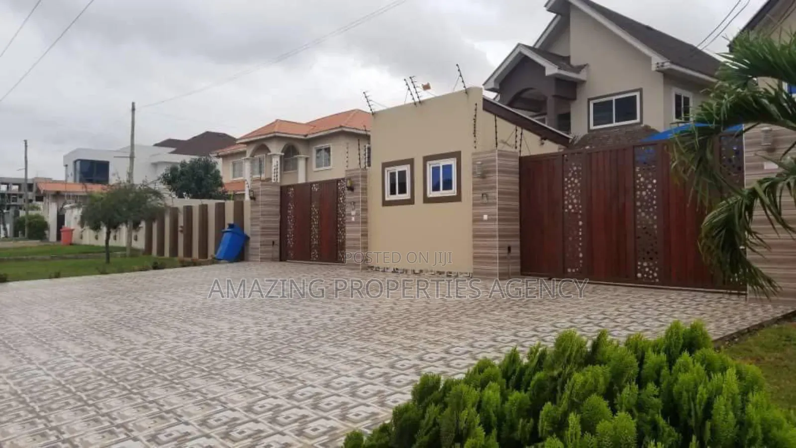 5bdrm House in Adjiriganor for sale in Adjiriganor
