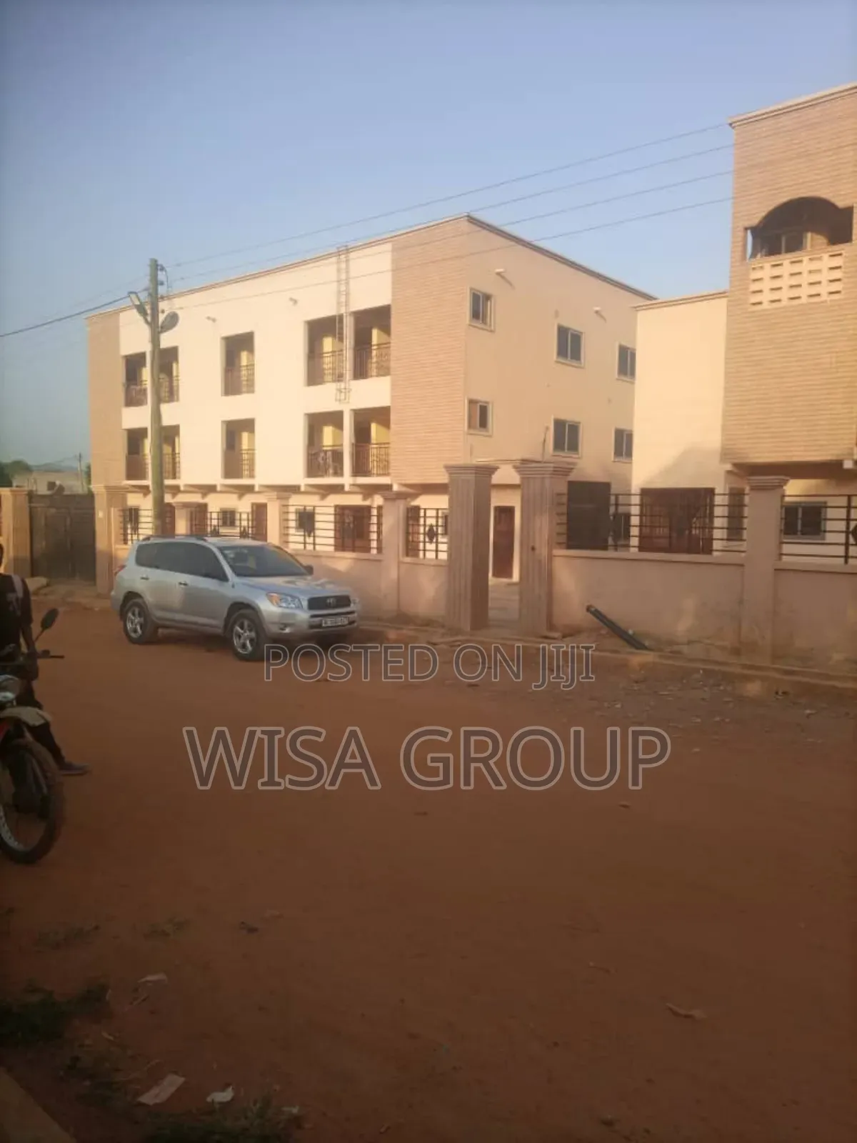 20bdrm Apartment in Wisa Group, Pokuase for sale in Pokuase