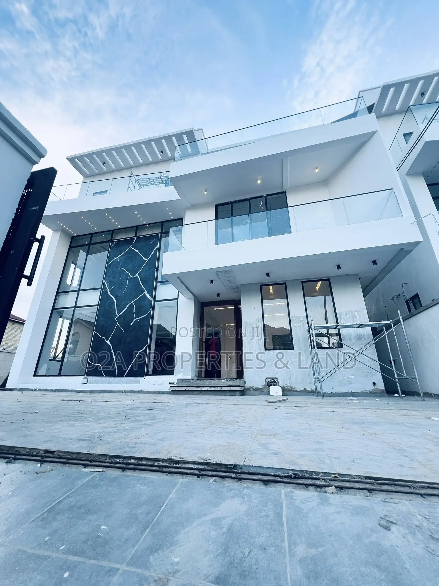 4bdrm House in East Legon, Ogbojo for sale in New Legon
