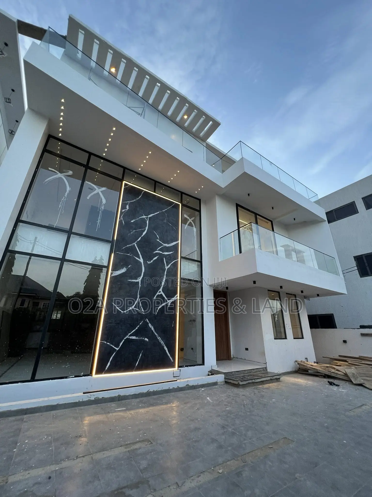 4bdrm House in East Legon, Ogbojo for sale in New Legon