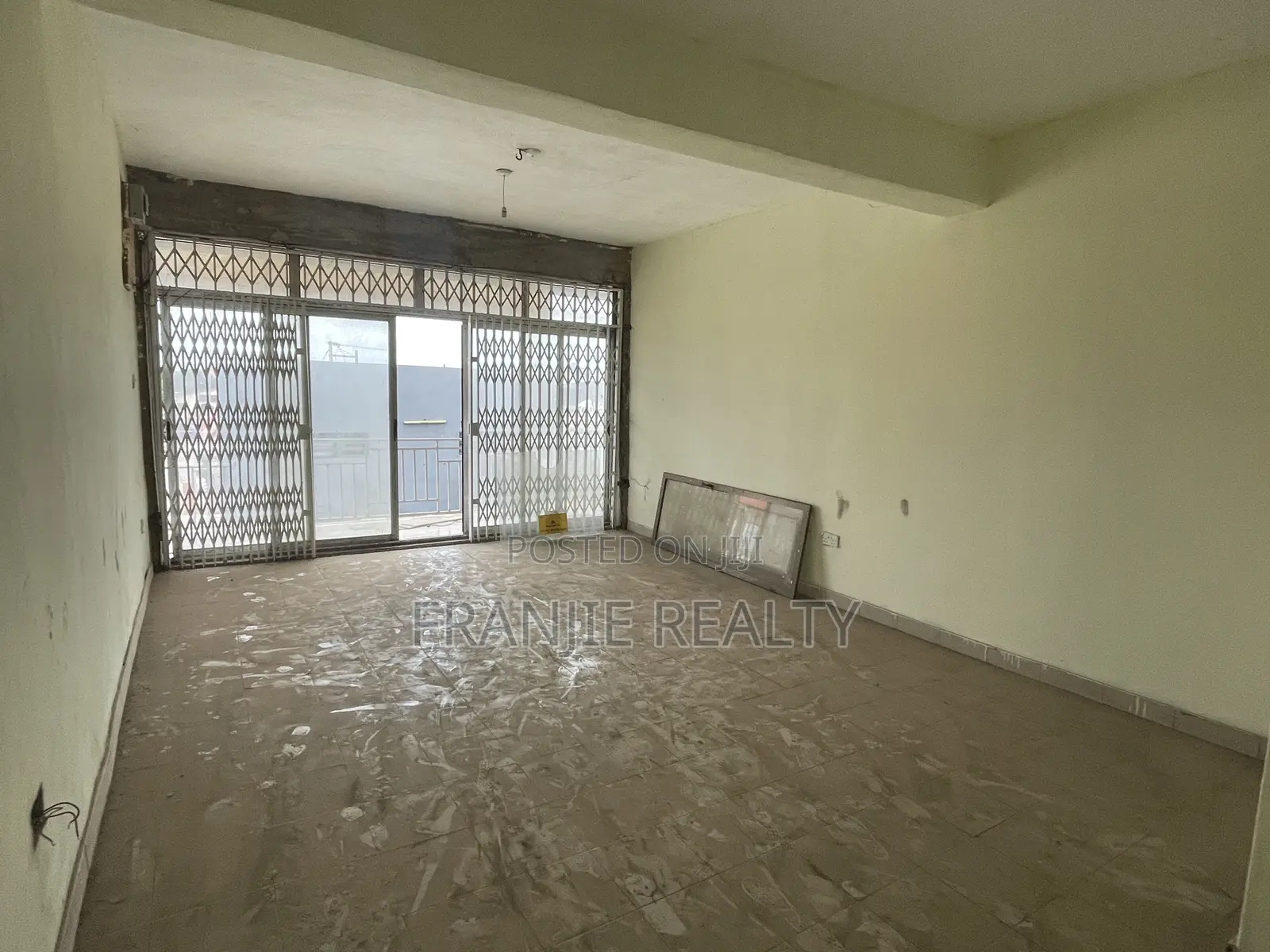 Shop/Office Space for Rent at Weija in Weija