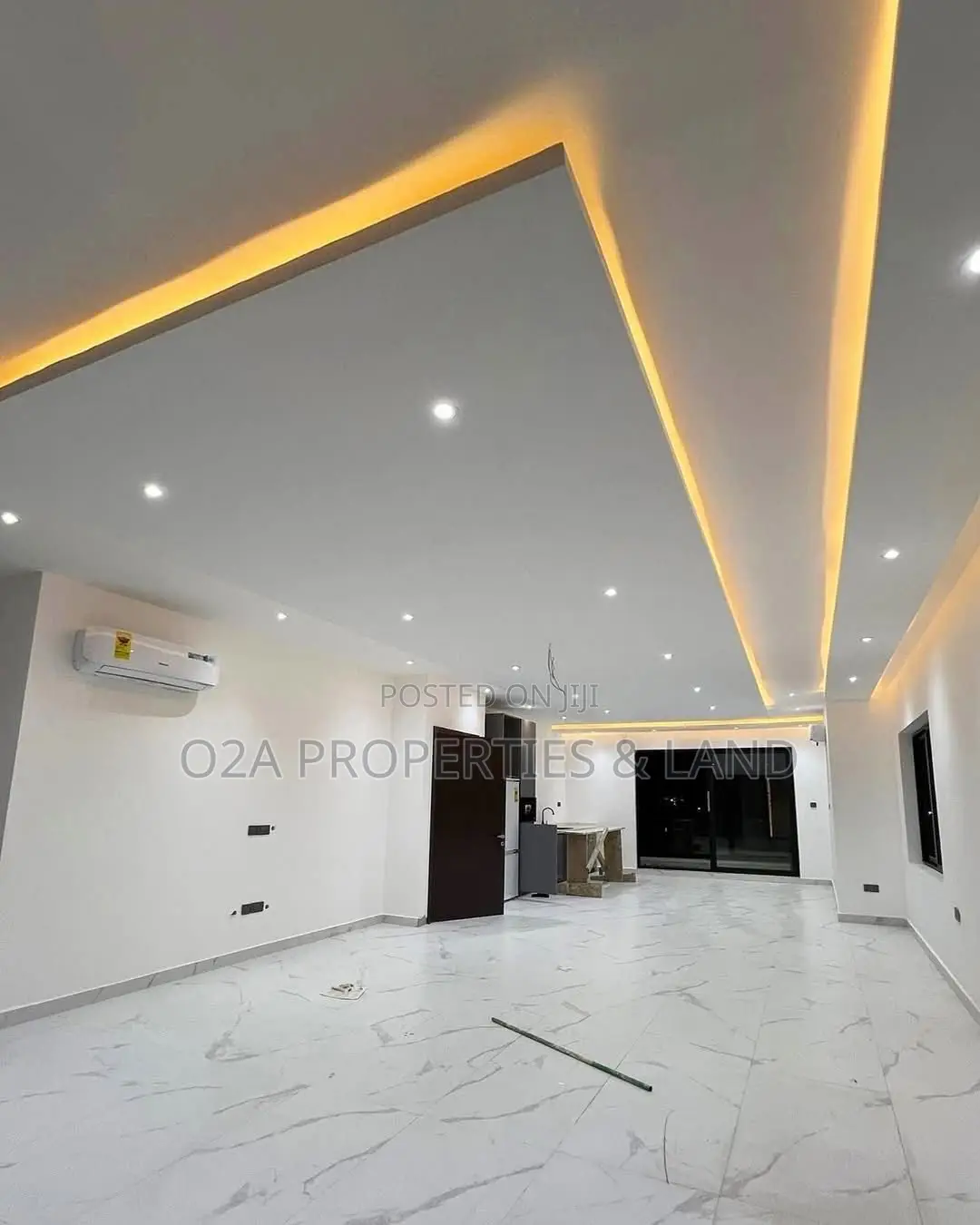 4bdrm House in Ashaley Botwe, Lake Side Estate for sale in Lake Side Estate
