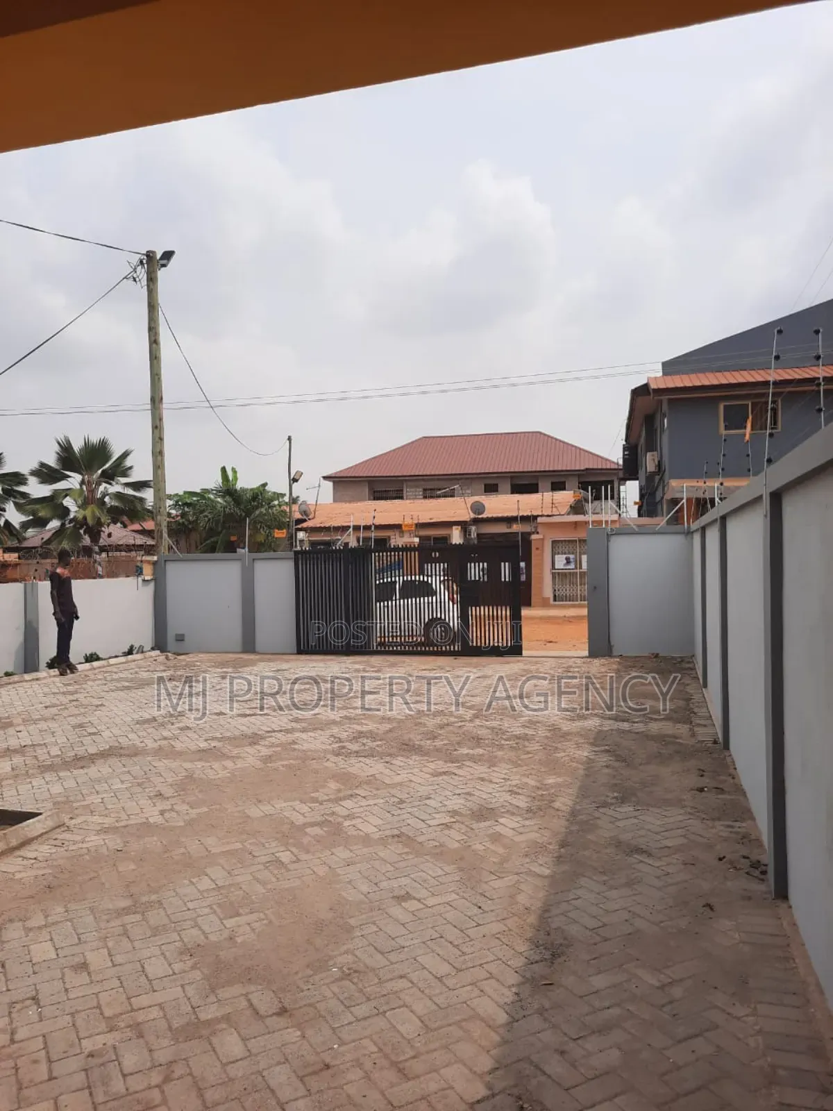 3bdrm House in Golf City Tema for sale in Tema Metropolitan