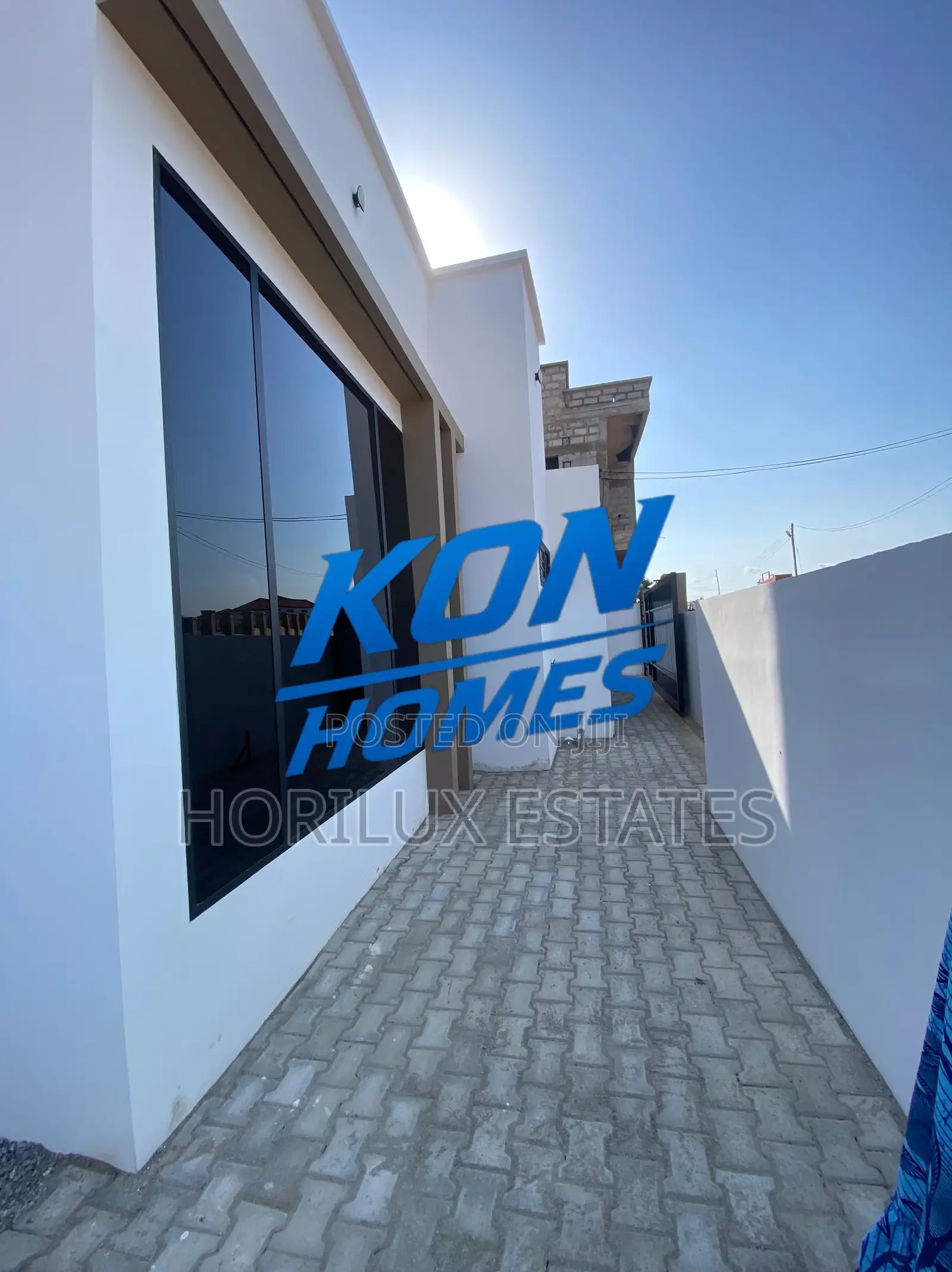 2bdrm Duplex in Kon Homes, Amasaman for sale in Amasaman